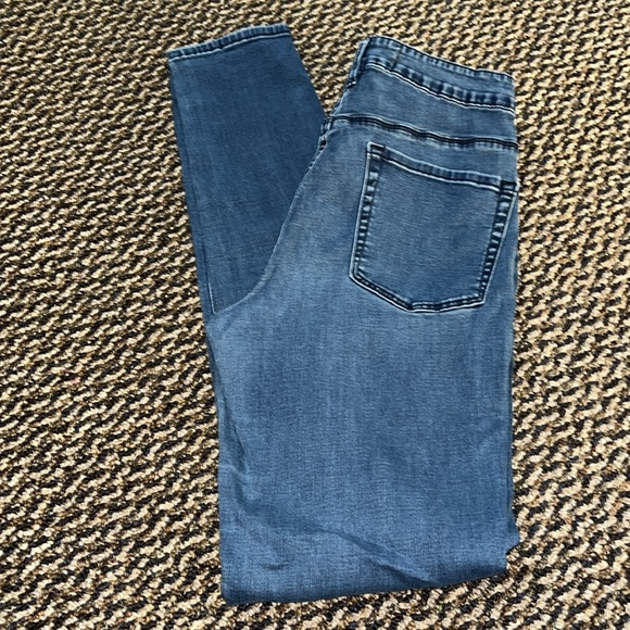 Bullhead Denim Co. Jeans - Picture 3 of 5